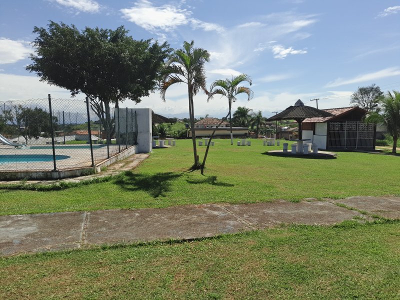 Terreno à venda Caluge com 296m² e  quartos por R$ 25.000 - 208492723-p90501-105948.jpg