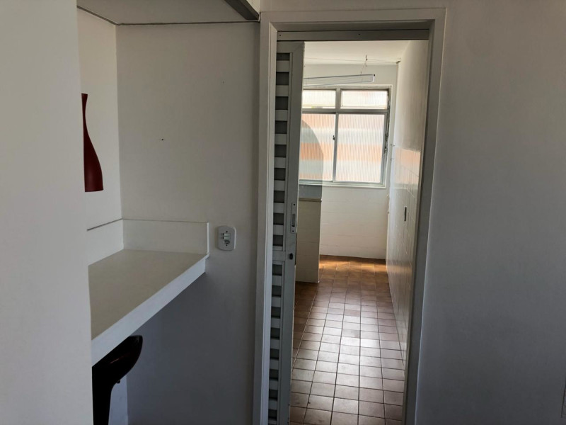 Apartamento à venda Centro com 70m² e 2 quartos por R$ 300.000 - whatsapp-image-2019-12-04-at-052504-2.jpeg