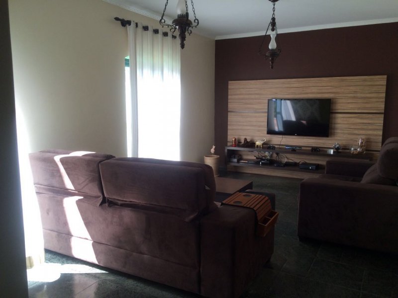 Casa à venda Jardim Bela Vista com 214m² e 4 quartos por R$ 800.000 - 929947341-1287.JPG