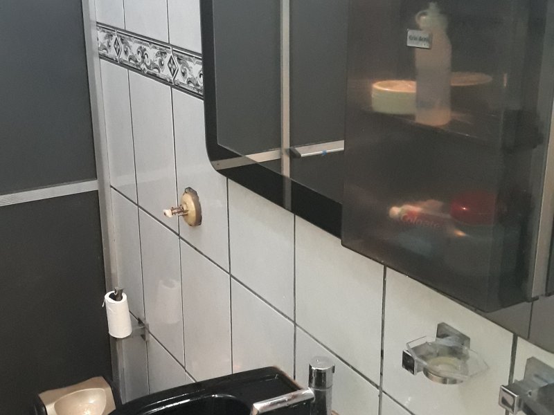 Casa à venda Wanel Ville com 228m² e 3 quartos por R$ 380.000 - 1316759720-5-lavabo.jpg