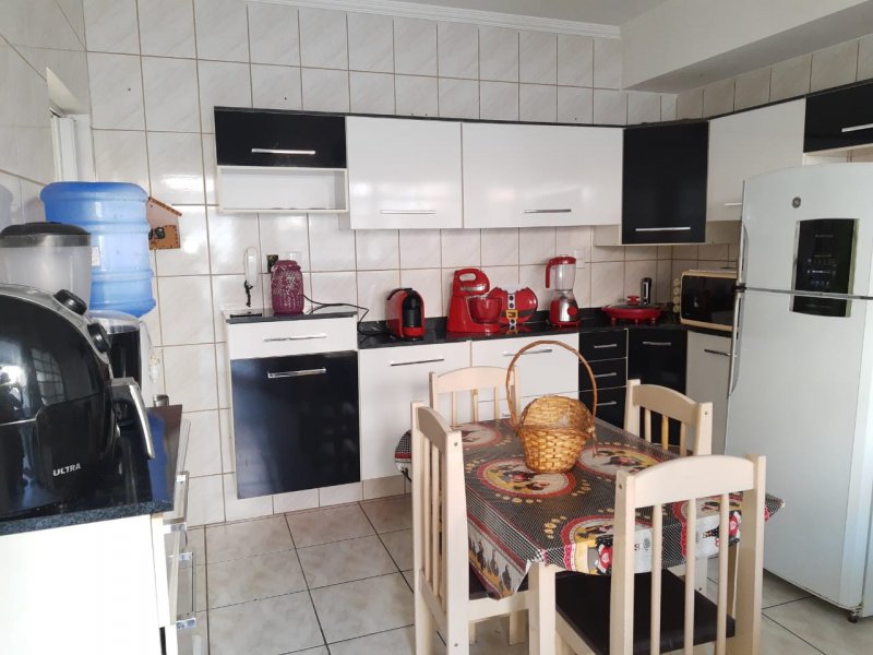 Casa à venda Wanel Ville com 228m² e 3 quartos por R$ 380.000 - 374216490-6-cozinha.jpg