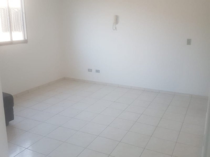 Apartamento à venda Campo Comprido com 44m² e 2 quartos por R$ 138.000 - 762924784-whatsapp-image-2019-11-05-at-15.jpeg