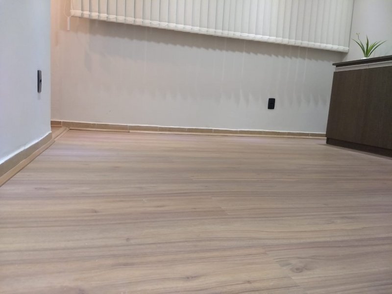 Comercial à venda Centro com 30m² e  quartos por R$ 105.000 - 338419980-sala-comercial-centro-taubate-11.jpg