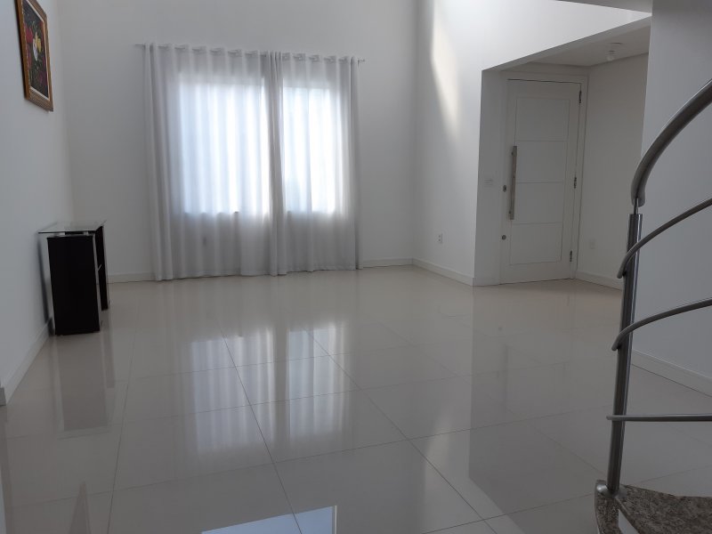 imóvel com 298m² - Jardim Atlântico - Florianópolis