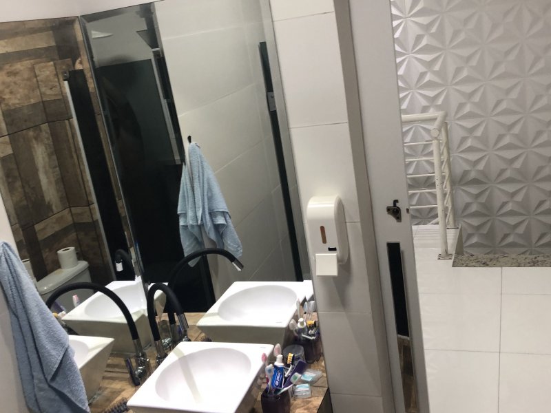 Casa à venda Parque São Luis com 260m² e 3 quartos por R$ 750 - 1421155457-0609ad80-0ff1-4def-894b-b76e34fb8e0b.jpeg