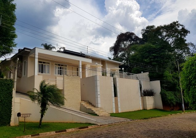 imóvel com 300m²