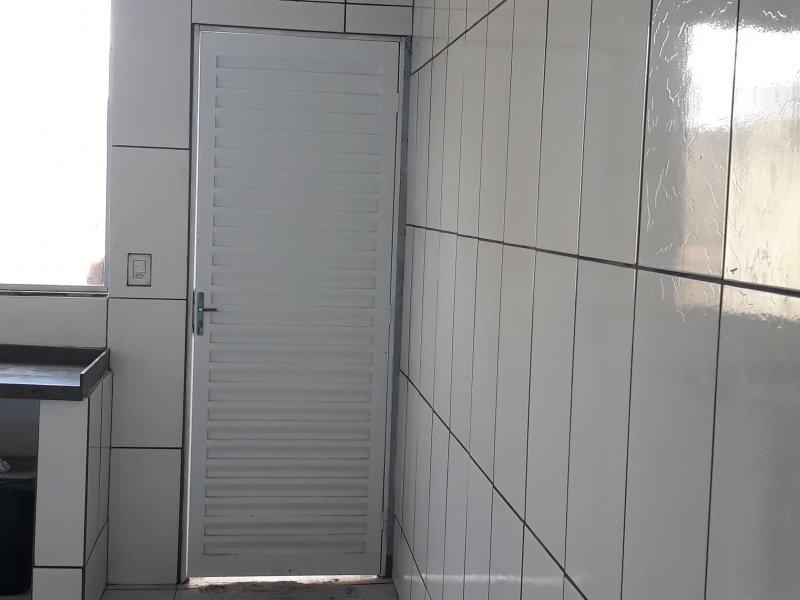 Casa à venda Ceilândia Norte com 60m² e 2 quartos por R$ 180.000 - 701716429-20191024-095607.jpg