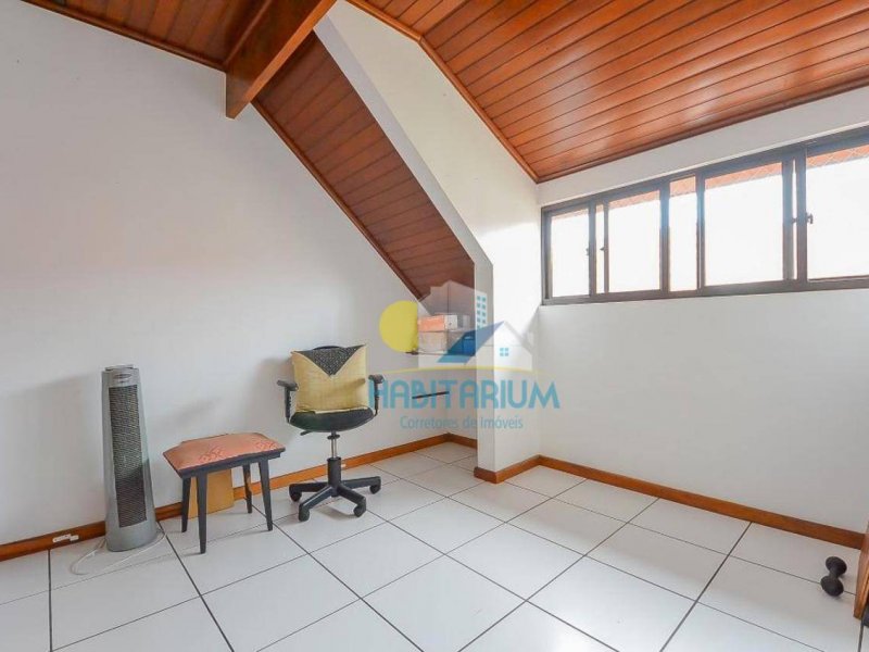 imóvel com 168m² - Tingui - Curitiba