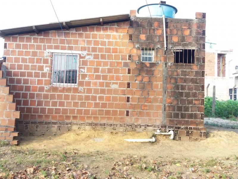 Casa à venda Planalto com 120m² e 1 quarto por R$ 50.000 - 2036603909-img-20191113-wa0013.jpg