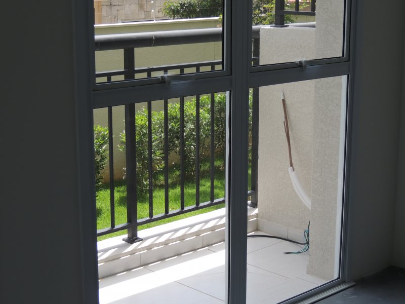Comercial à venda Jabaquara com 72m² e  quartos por R$ 649.999 - 1745463538-sala-duplex-piso-inferior-visao-sacada-tecnica.JPG