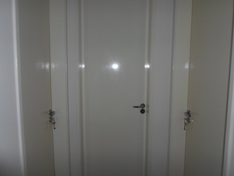 Apartamento à venda Vila Urupês com 47m² e 2 quartos por R$ 170.000 - 2103031272-05-porta-dos-quartos-e-banheiro.JPG