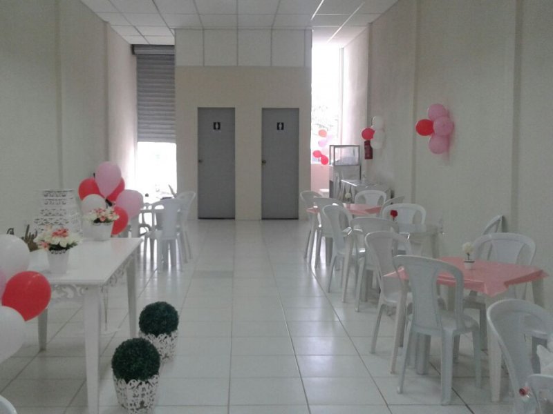 Comercial para alugar Terra Nova com 150m² e  quartos por R$ 1.600 - 1843242318-salao-2.jpg