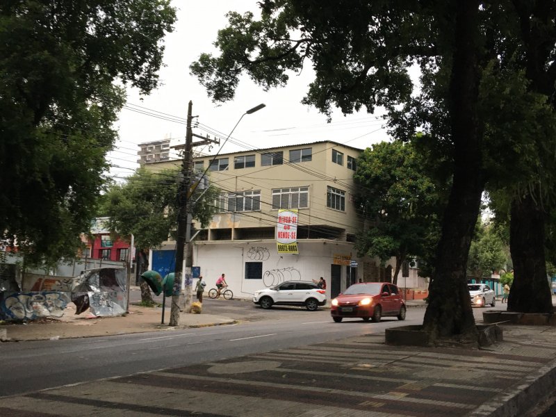 Comercial à venda Centro com 320m² e  quartos por R$ 1.200.000 - 1783907435-8bb5abe9-ce7c-42ce-8541-438a87d97e06.jpeg
