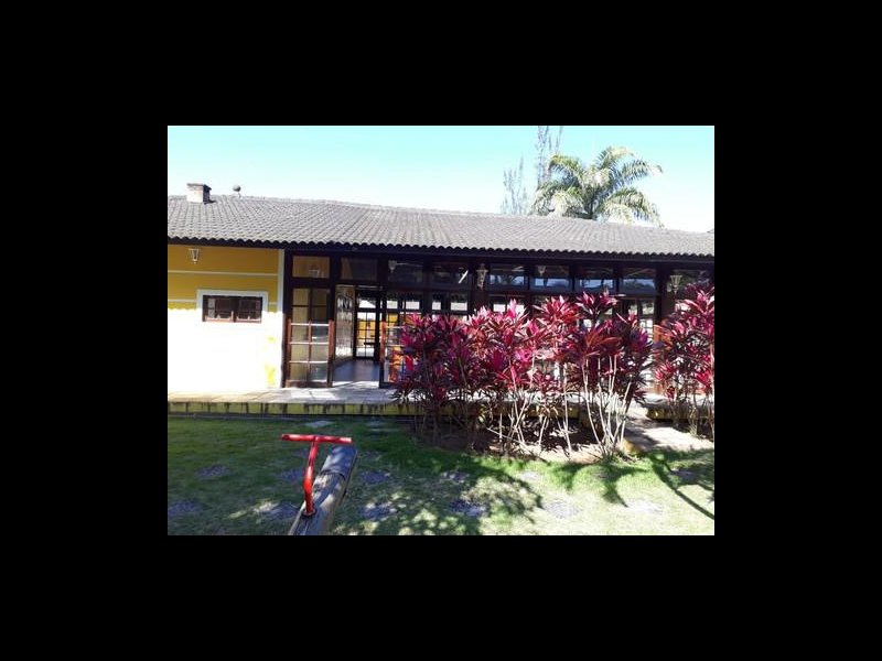 Casa de condomínio à venda Sapê com 305m² e 4 quartos por R$ 320.000 - 1327466697-salao-de-festas.jpg