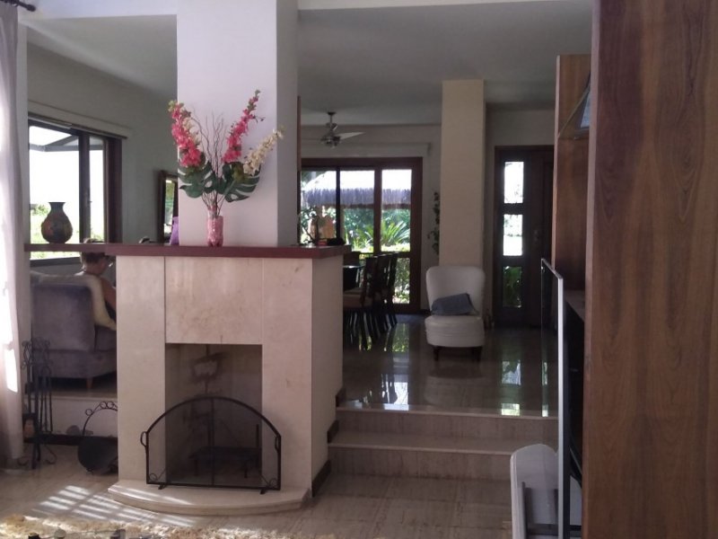 Casa à venda Engenho do Mato com 630m² e 4 quartos por R$ 1.300.000 - 566039470-sala-02-ambientes.jpg