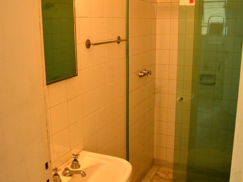 Apartamento à venda Centro com 154m² e 2 quartos por R$ 650.000 - 296726223-lavanderia-banheiro.jpg
