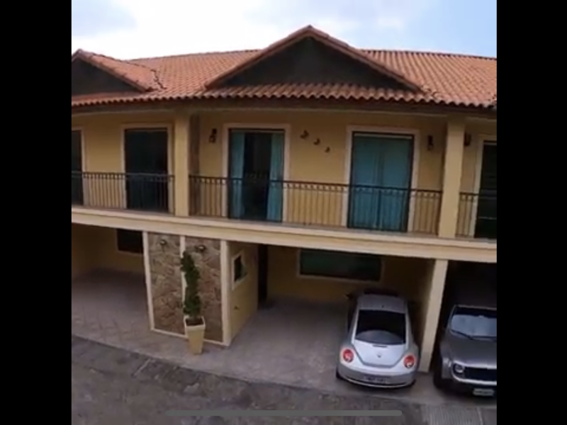 Casa de condomínio à venda Horto Florestal com 144m² e 3 quartos por R$ 410.000 - 1963174493-d1d97cb3-9dd4-4df8-b5cc-12fc389324b1.png