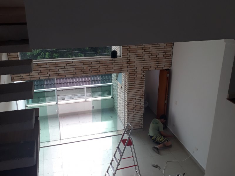 Casa de condomínio à venda Jardim Mirna com 220m² e 3 quartos por R$ 850.000 - 552867547-20191023-155754.jpg