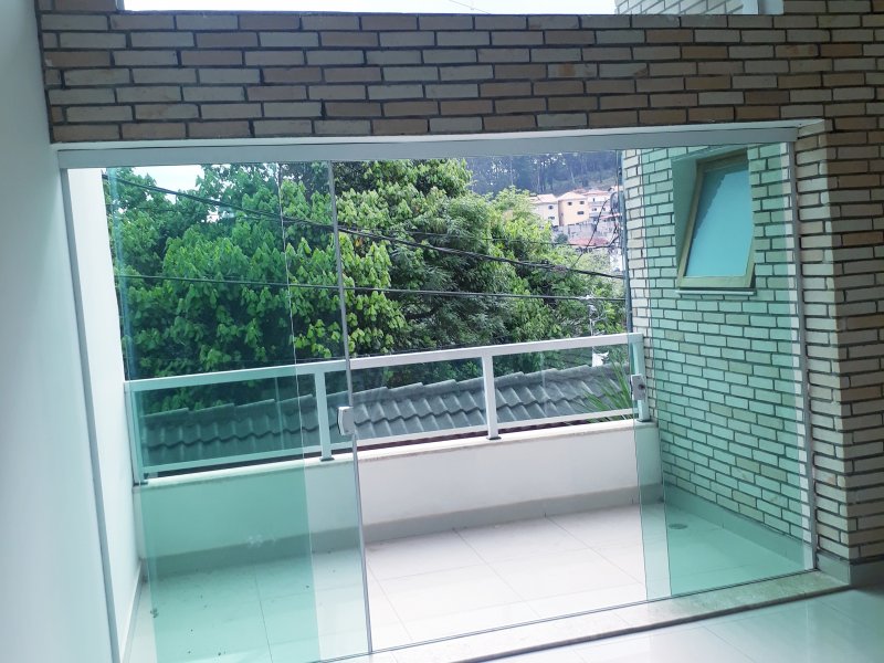 Casa de condomínio à venda Jardim Mirna com 220m² e 3 quartos por R$ 850.000 - 752896911-20191023-160726.jpg