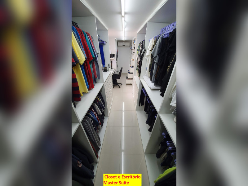 Casa de condomínio à venda Recreio dos Bandeirantes com 200m² e 4 quartos por R$ 1.389.000 - 7-closet-e-escritorio-master-suite.jpg