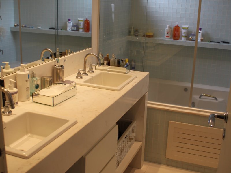 Apartamento à venda Moema com 272m² e 3 quartos por R$ 3.600.000 - 175313224-banheiro-casal.jpg