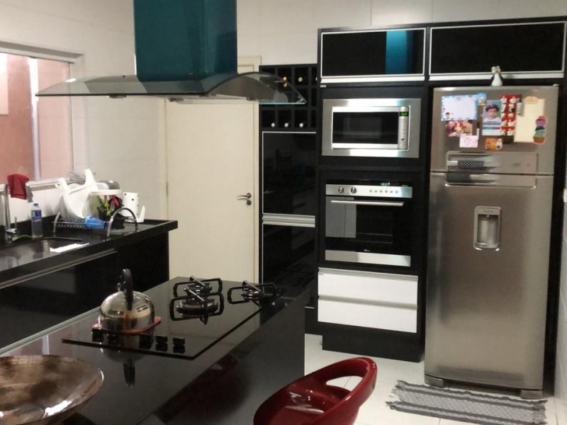 Casa à venda Vila Maria Alta com 200m² e 3 quartos por R$ 950.000 - 705523396-aaf52b25-e2c1-49a8-8a8d-ddde9161269d.jpeg