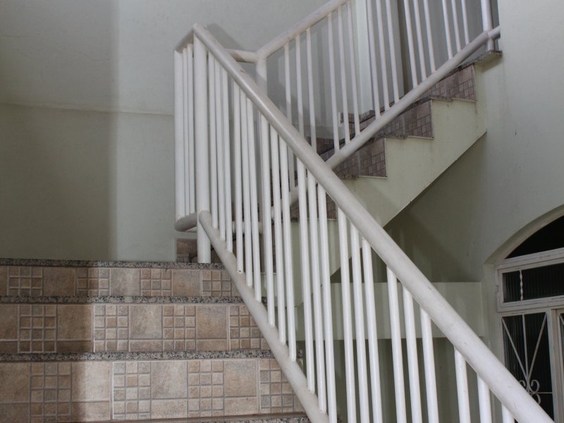 Casa à venda Machado com 300m² e 6 quartos por R$ 700.000 - 1019332440-escada-indo-para-segundo-andar.JPG