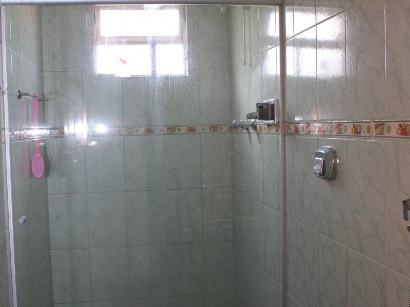 Casa à venda Machado com 300m² e 6 quartos por R$ 700.000 - 1107927481-banheiro-casal.JPG