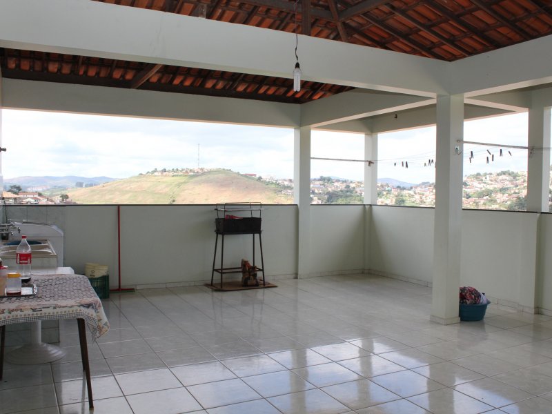 Casa à venda Machado com 300m² e 6 quartos por R$ 700.000 - 486224353-area-frenteterraco.JPG