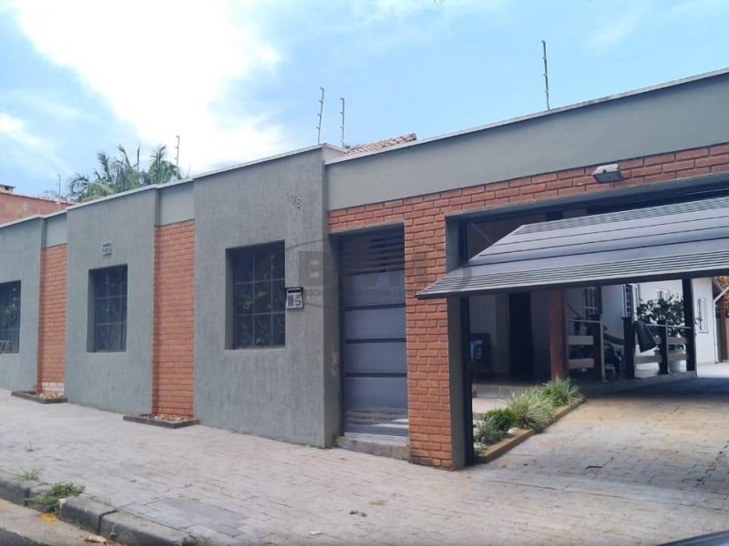 Casa à venda Jardim Bandeirantes com 425m² e 5 quartos por R$ 870.000 - 1999954740-imagem-5dc46993c496d550758b49a7-5d57589bbd96d5e2ec8b49e8-imagens-630922.jpg