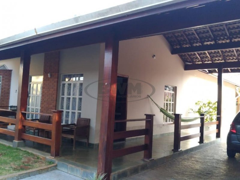 Casa à venda Jardim Bandeirantes com 425m² e 5 quartos por R$ 870.000 - 398561438-imagem-5dc46993c496d550758b49a7-5d57589bbd96d5e2ec8b49e8-imagens-513140.jpg