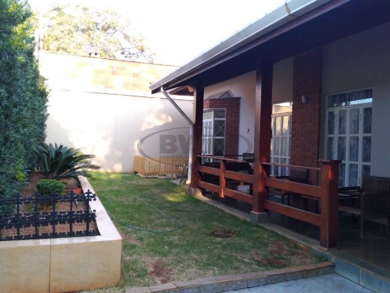 Casa à venda Jardim Bandeirantes com 425m² e 5 quartos por R$ 870.000 - 445207840-imagem-5dc46993c496d550758b49a7-5d57589bbd96d5e2ec8b49e8-imagens-503604.jpg