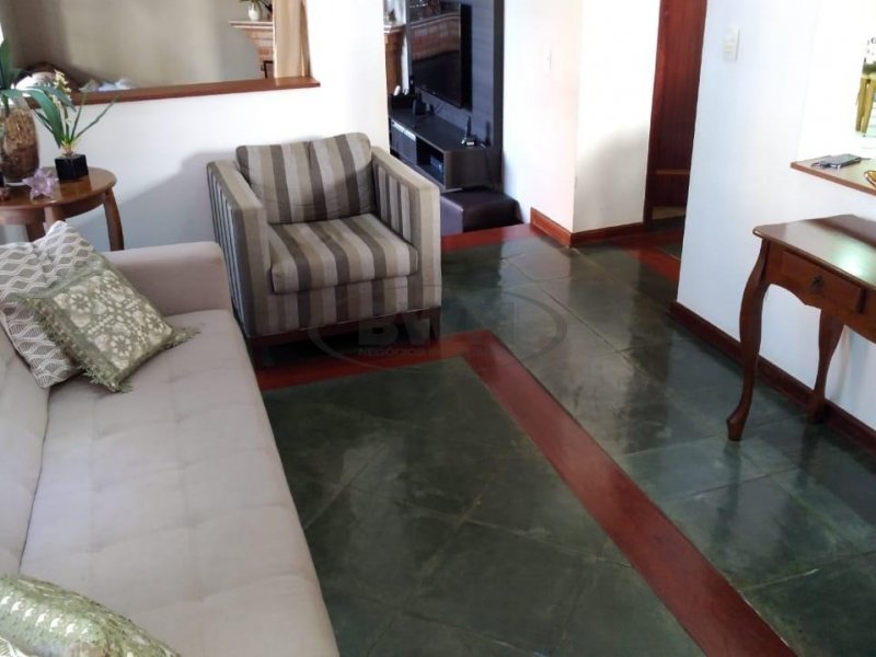 Casa à venda Jardim Bandeirantes com 425m² e 5 quartos por R$ 870.000 - 501880518-imagem-5dc46993c496d550758b49a7-5d57589bbd96d5e2ec8b49e8-imagens-635285.jpg