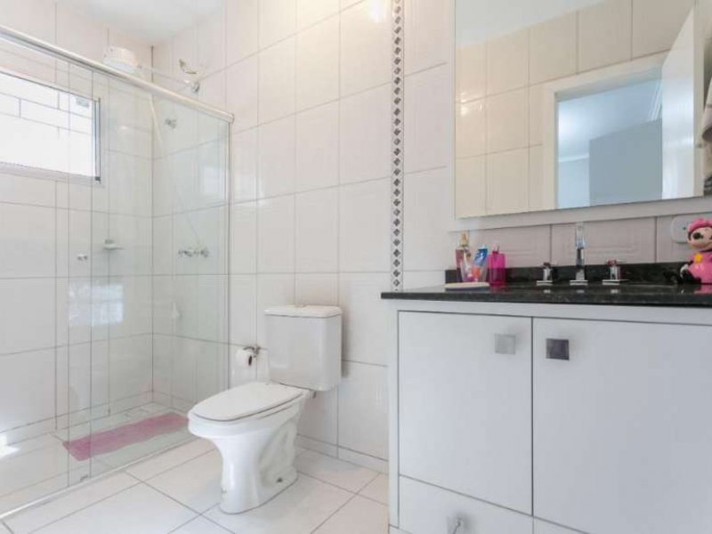 Casa de condomínio à venda Bacacheri com 224m² e 3 quartos por R$ 850 - 119508722-inbound4554158700355557963.jpg