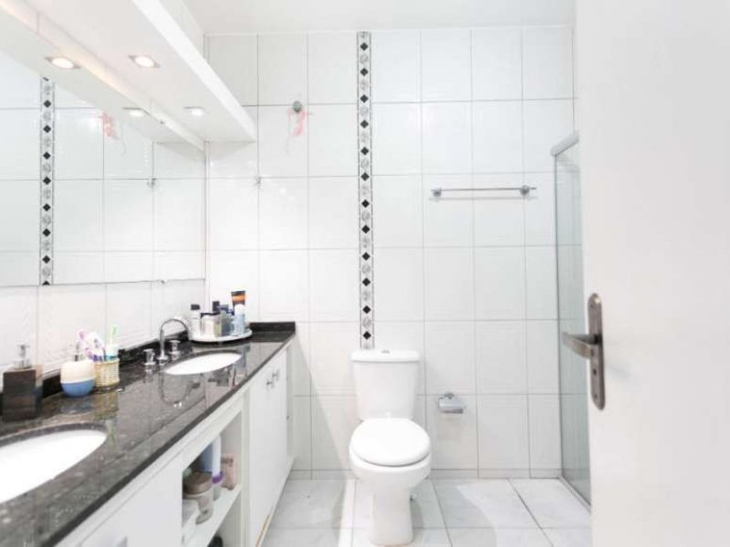 Casa de condomínio à venda Bacacheri com 224m² e 3 quartos por R$ 850 - 167650121-inbound6796354868007997348.jpg