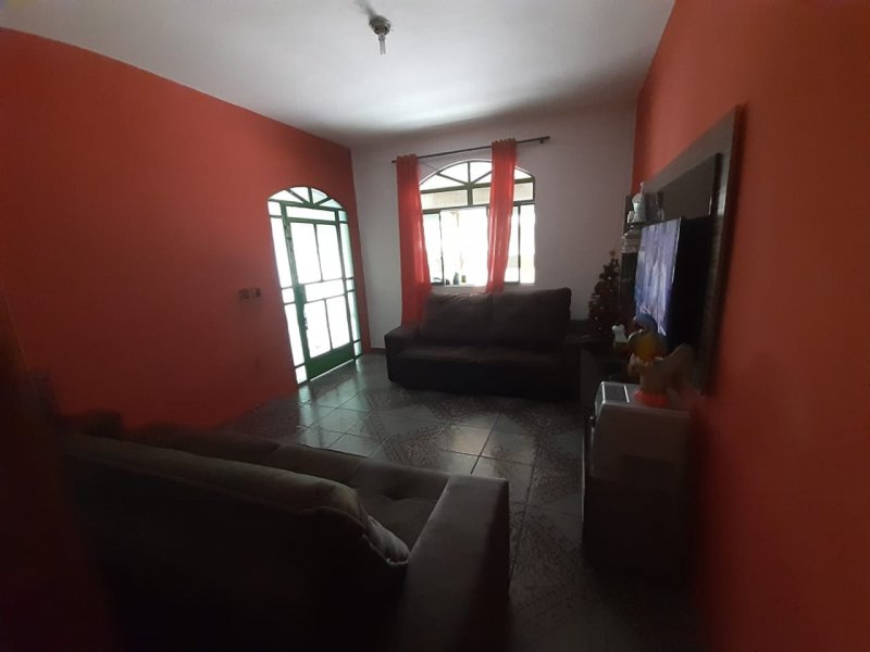 Casa à venda Independência (Barreiro) com 260m² e 5 quartos por R$ 650.000 - 1757782685-whatsapp-image-2019-11-29-at-12.jpeg