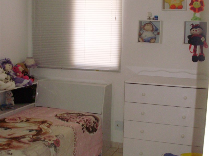 Casa de condomínio à venda Wanel Ville com 68m² e 3 quartos por R$ 299.000 - 978623073-qto-nene-4.JPG