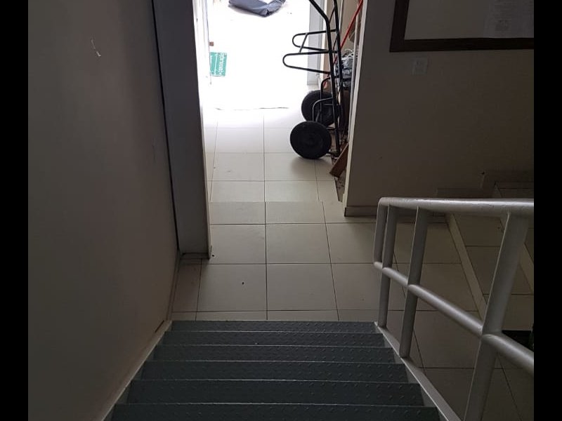 Comercial à venda Parque Mandaqui com 750m² e  quartos por R$ 3.500.000 - 2043876967-escada-do-subsolo.jpg