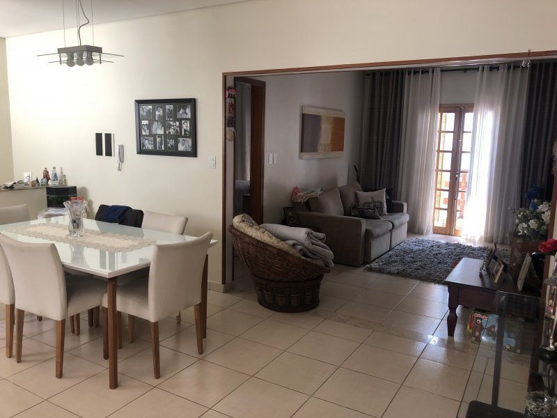 Comercial à venda Mooca com 350m² e  quartos por R$ 1.500.000 - 1881616944-fdc45e55-9e87-4c2d-aacb-96bec494a86e.jpeg