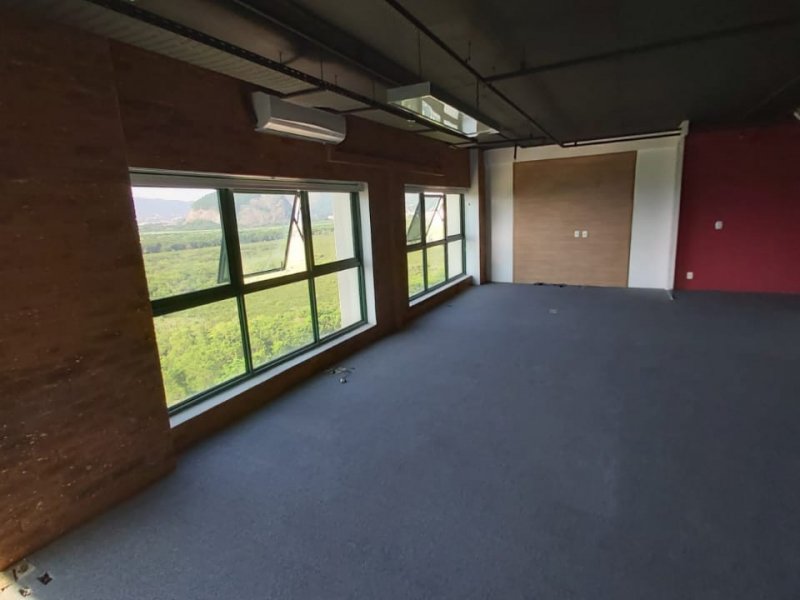 Comercial à venda Barra da Tijuca com 72m² e  quartos por R$ 600.000 - 212038064-whatsapp-image-2019-12-03-at-17.jpeg