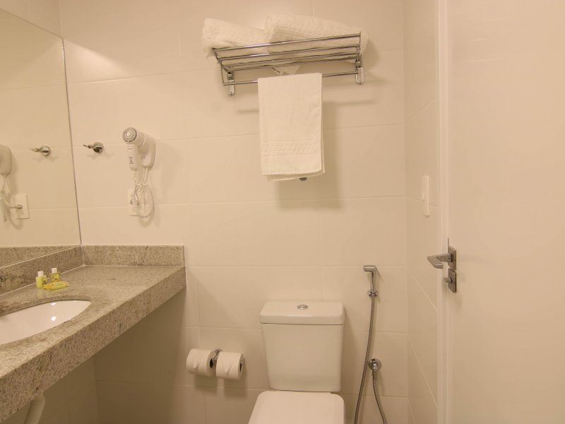 Flat à venda São Bento com 21m² e 1 quarto por R$ 290.000 - 1796102905-img-6219banheiro.jpg