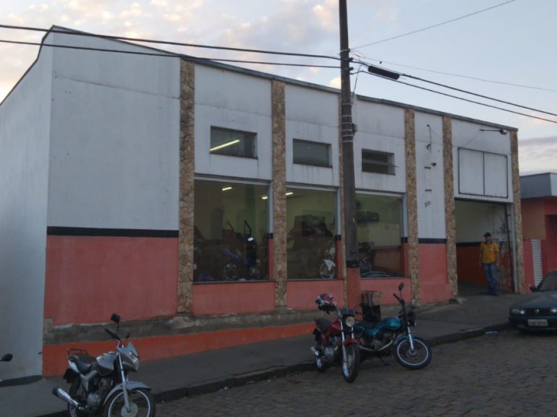 Comercial à venda Centro com 418m² e  quartos por R$ 540.000 - 1416136048-whatsapp-image-2019-12-04-at-17.jpeg