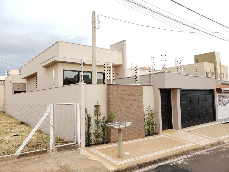 imóvel com 220m² - Parque Universitario - Americana