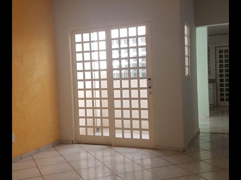 Casa à venda Residencial Parque dos Servidores  com 154m² e 3 quartos por R$ 260.000 - 190351265-64e57ee6-3086-4abe-a6f9-6ca03c5e0c7b.jpeg