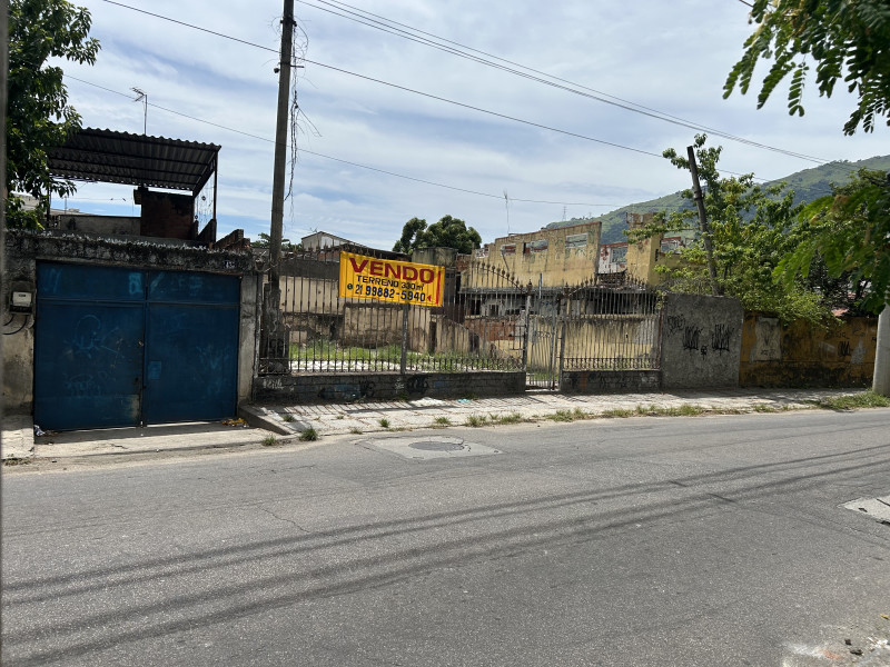 imóvel com 303m² - Senador Camará - Rio de Janeiro
