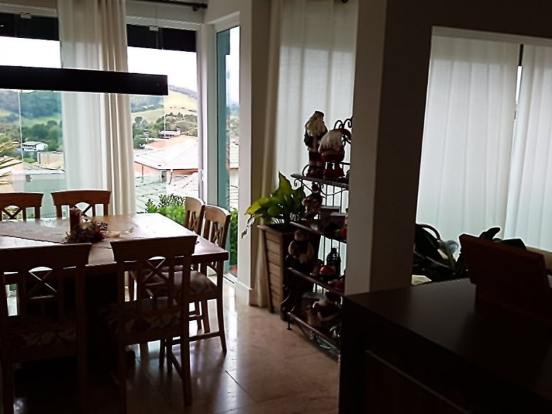 imóvel com 257m² - Parque das Laranjeiras - Itatiba