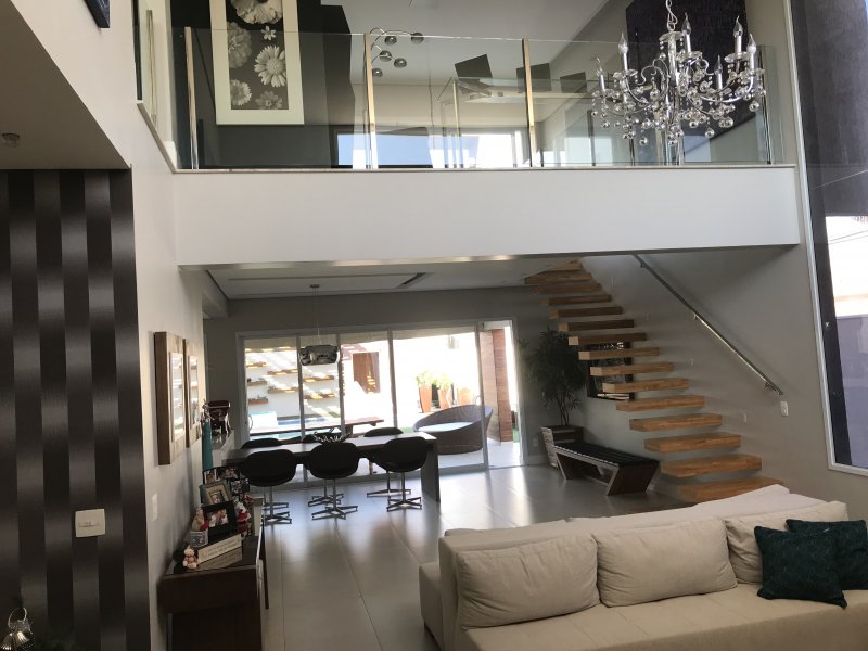 Casa de condomínio à venda Engordadouro com 360m² e 3 quartos por R$ 2.500.000 - 1471102489-3bd12fbf-f25d-44ea-9387-6447fd0d15e0.jpeg