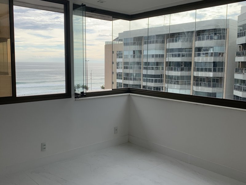 Cobertura à venda Barra da Tijuca com 135m² e 2 quartos por R$ 2.100.000 - 1405486393-24d037fa-c3a5-46b0-a94b-4e406993ed4b.jpeg