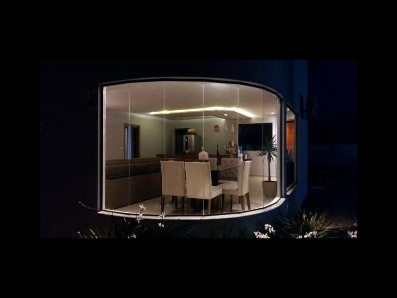 Casa à venda Centro com 110m² e 2 quartos por R$ 320.000 - 1756218763-035917033851906.jpg