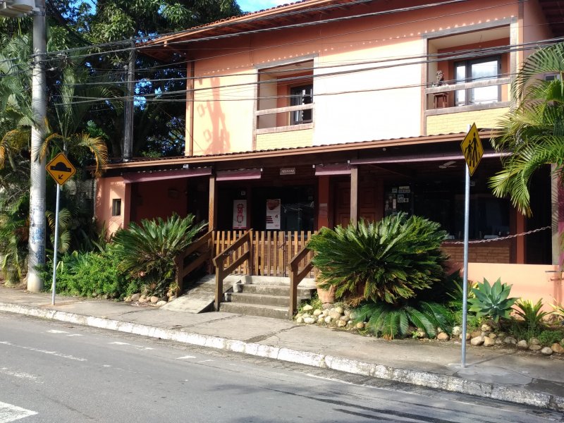 Casa à venda Enseada das Gaivotas com 2100m² e 4 quartos por R$ 900.000 - 1916811819-area-externa-do-mundi-entrada-pricipal.jpg